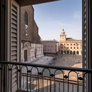 Urbanicooh Asinelli - Balcony On Piazza Maggiore Bologne